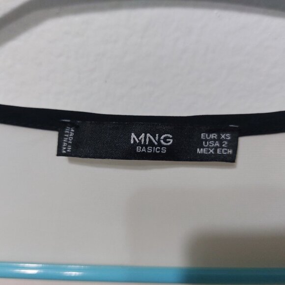 MNG Mango Basics Work Casual Professional Silky Top Black White Soft Comfortable - Picture 4 of 11